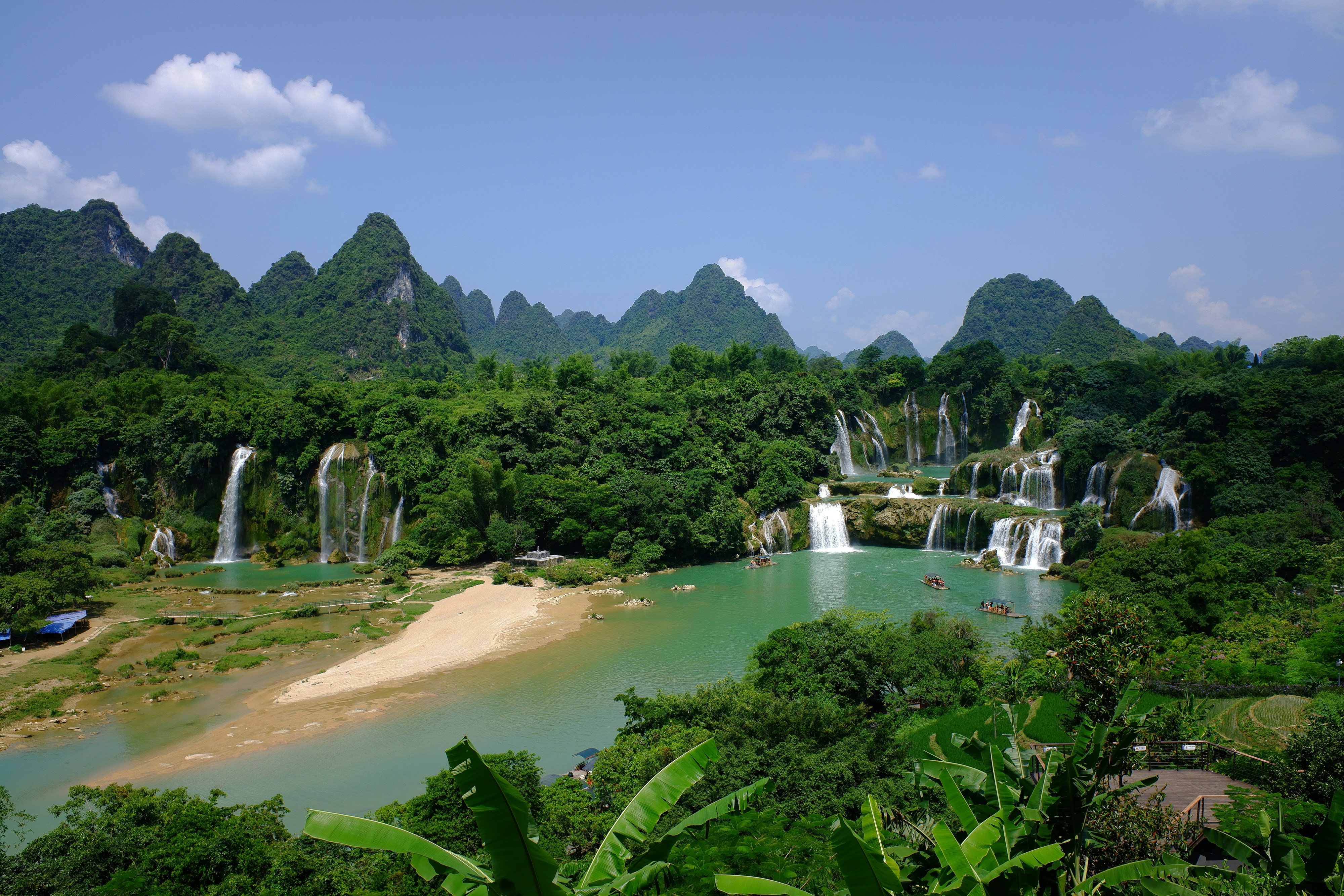 Ban Gioc-Detian Falls in Vietnam
