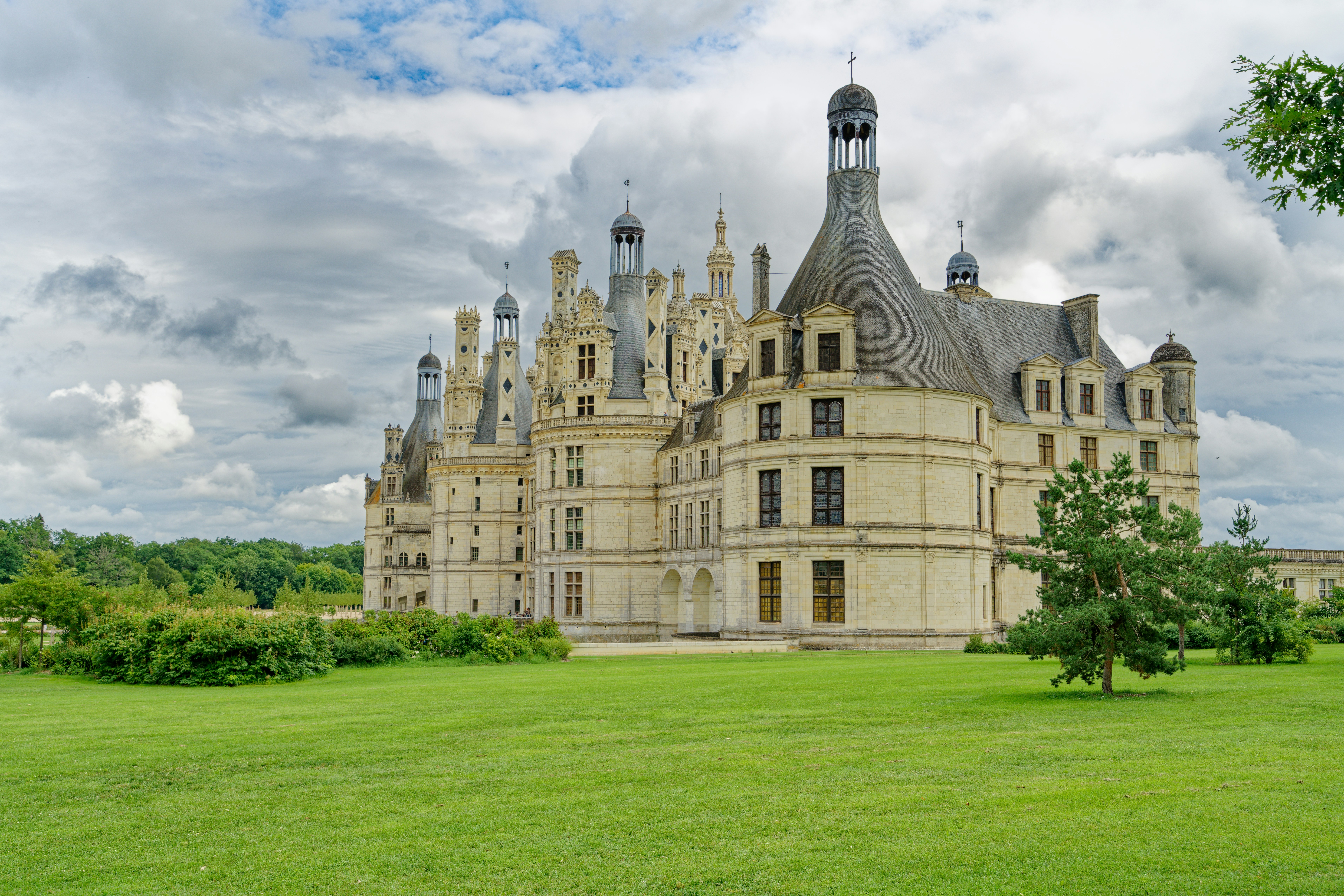 Loire Valley Chateaux Cycling Route in France