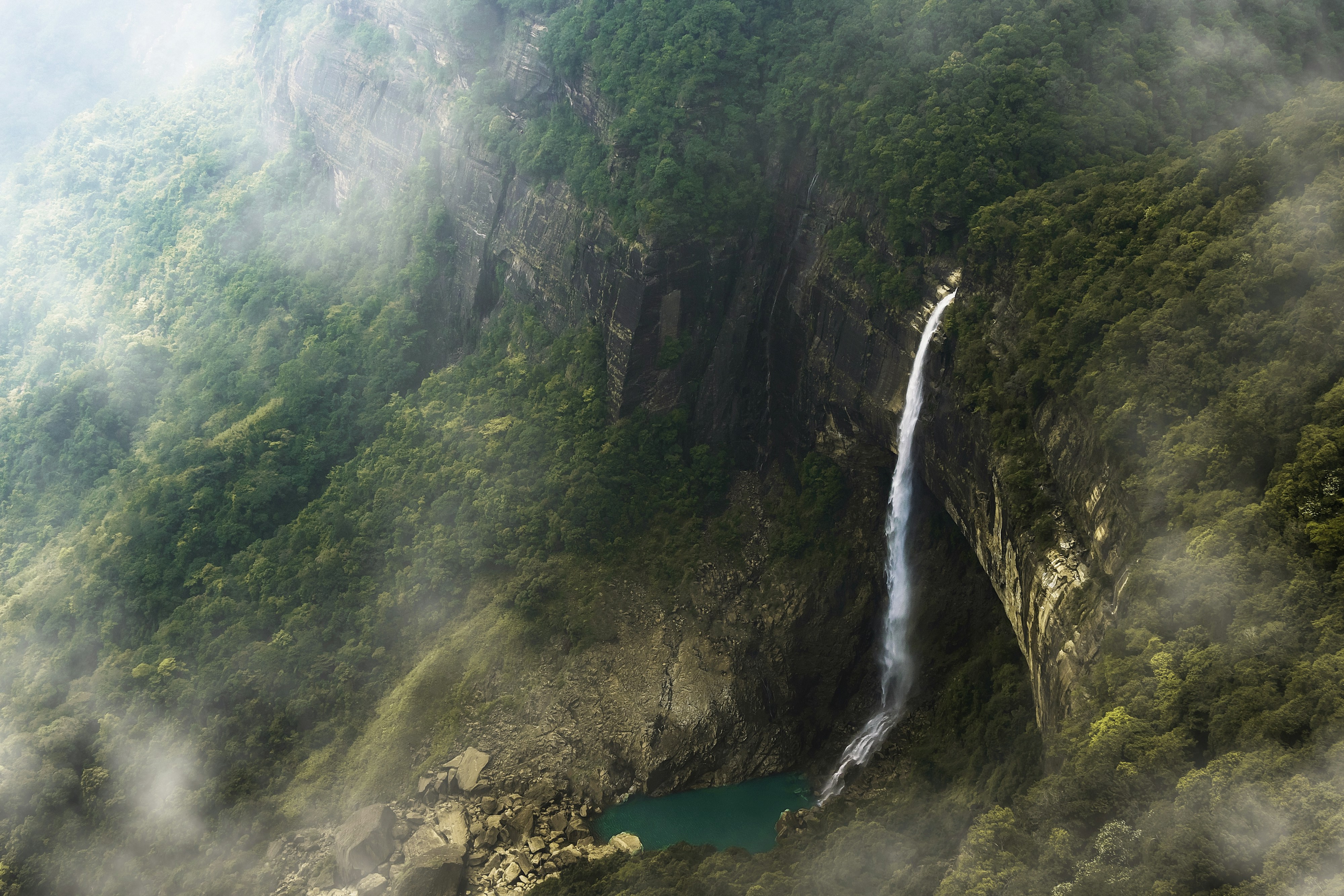 Nohkalikai Falls in India
